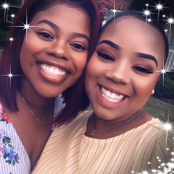 Meet your Posher, Tabitha - Picture 1 of 1